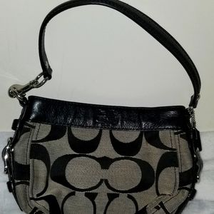 Coach logo hobo